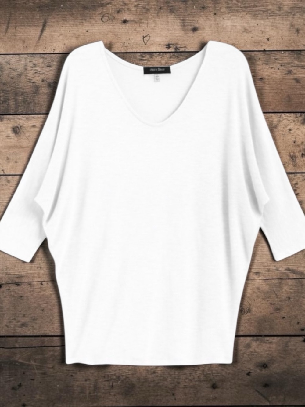 Layla Jade White V-Neck Dolman Sleeve Top - Size Medium